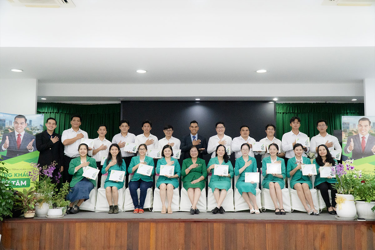 Thuyết Trình Từ Tâm - Trường Phan Châu Trinh